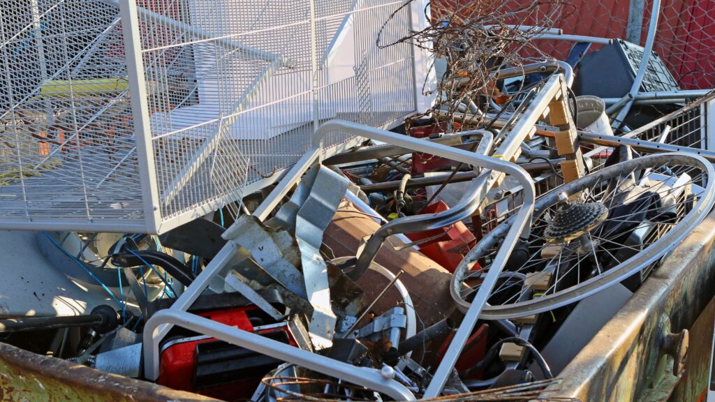 What Are the Difference Between Renting a Dumpster and Hauling Junk to the Dump Yourself?